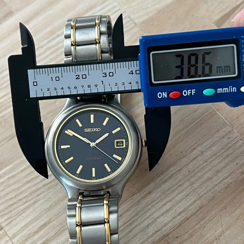 Seiko Titanium Rare Vintage Men’s Watch Two-Tone Titanium Bracelet Blue Dial